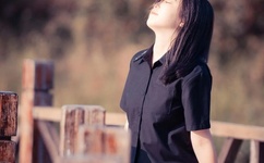 他从背后进人了我的身体